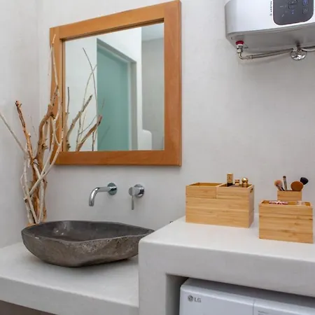 Cycladic Lifestyle Naxos Town Apartment